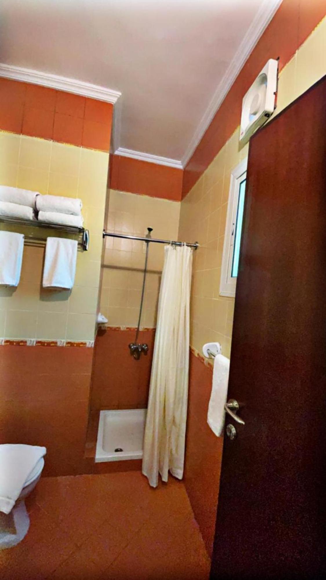 فندق المروج كريم Almorooj Kareem Hotel เจดดาห์ ภายนอก รูปภาพ