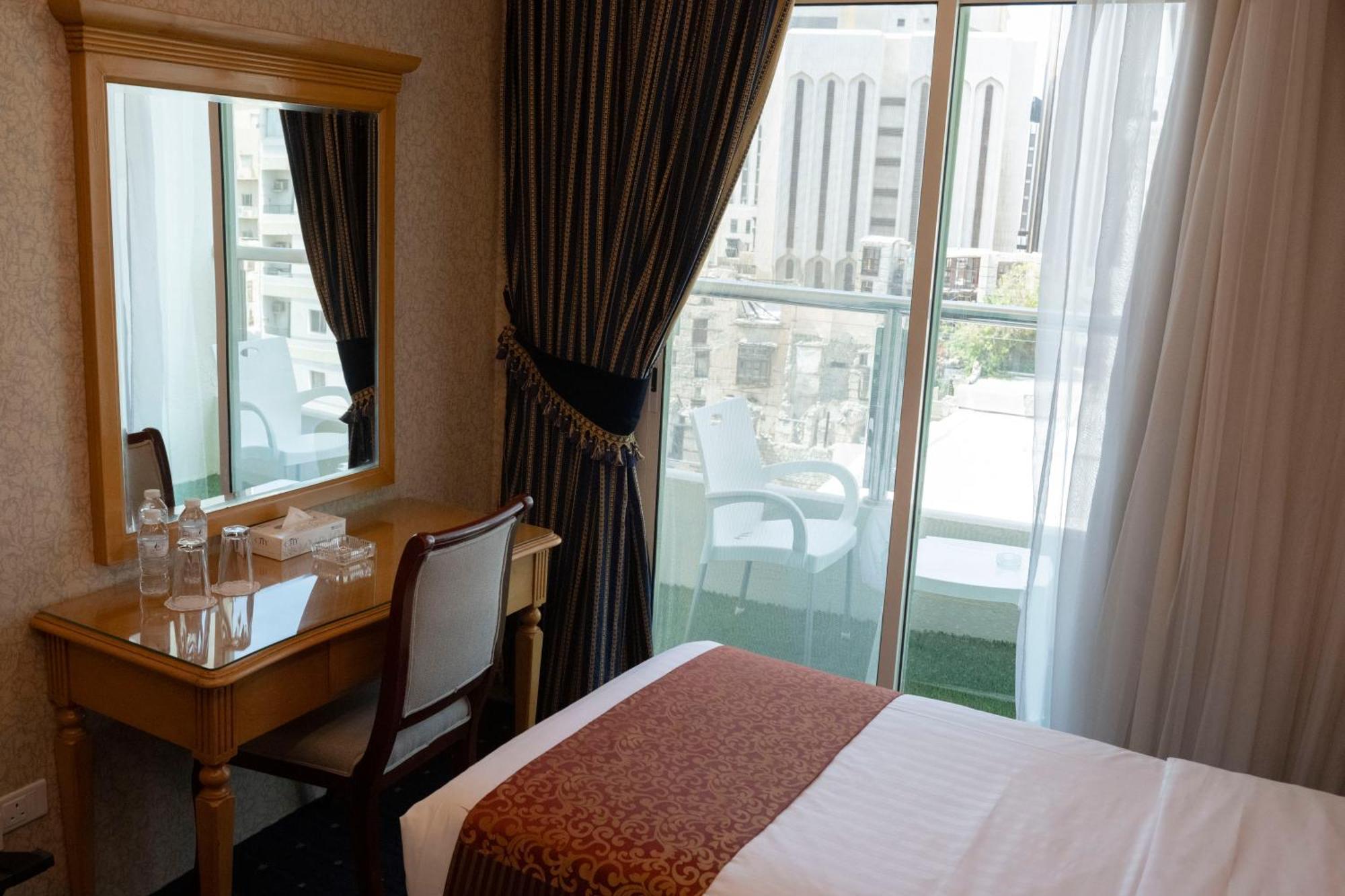 فندق المروج كريم Almorooj Kareem Hotel เจดดาห์ ภายนอก รูปภาพ